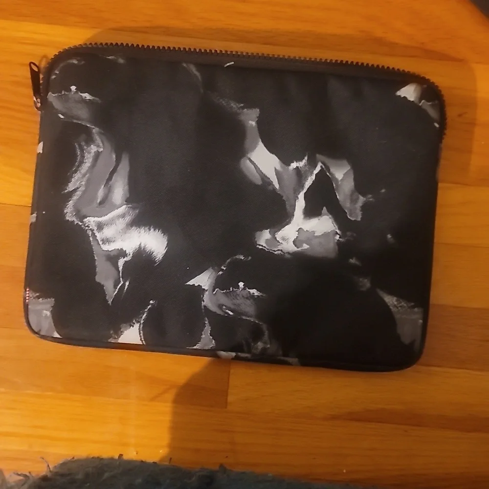 HERSCHEL SUPPLY CO 9 X 12.5